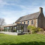 Maison La - 10 Pers Semesterbostad *