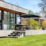 Semesterbostad Maison La - 10 Pers